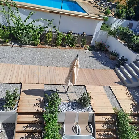Kapahi Hotel
