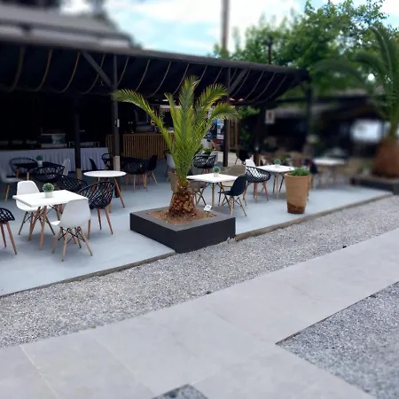 Hotel Kapahi 2*