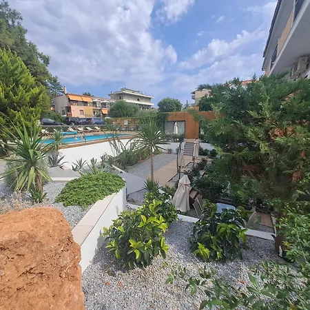 Hotel Kapahi 2*